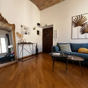 Appartamento La Polveriera, Elegante E Luminoso Vicino Al Colosseo, Roma